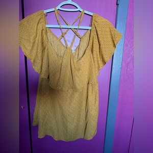 Women’s Yellow Flutter Sleeve Top